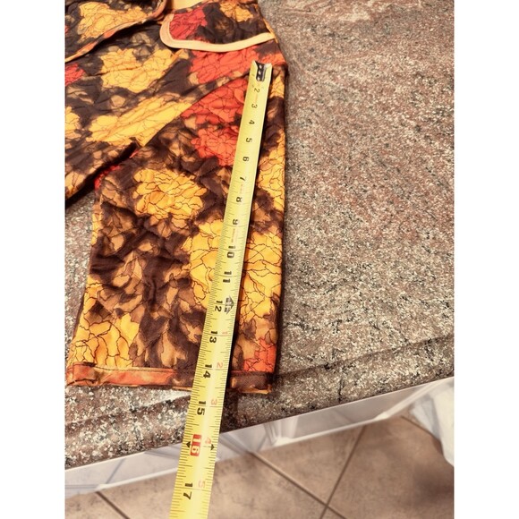 NEW VTG Yellow Autum Women’s‎ Quilted Satin Robe housecoat Size  L dead stock - Picture 8 of 9